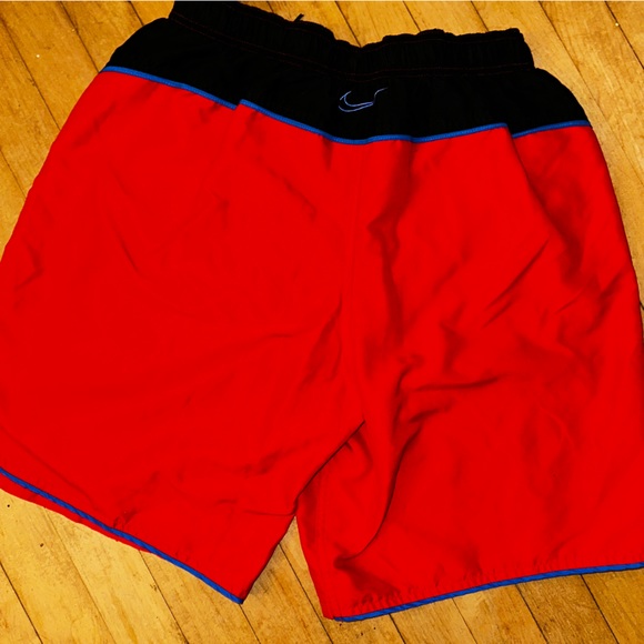 NIKE MEN'S RED BLUE BLACK SWIM SUIT SWIMWEAR- LARGE - Picture 4 of 6